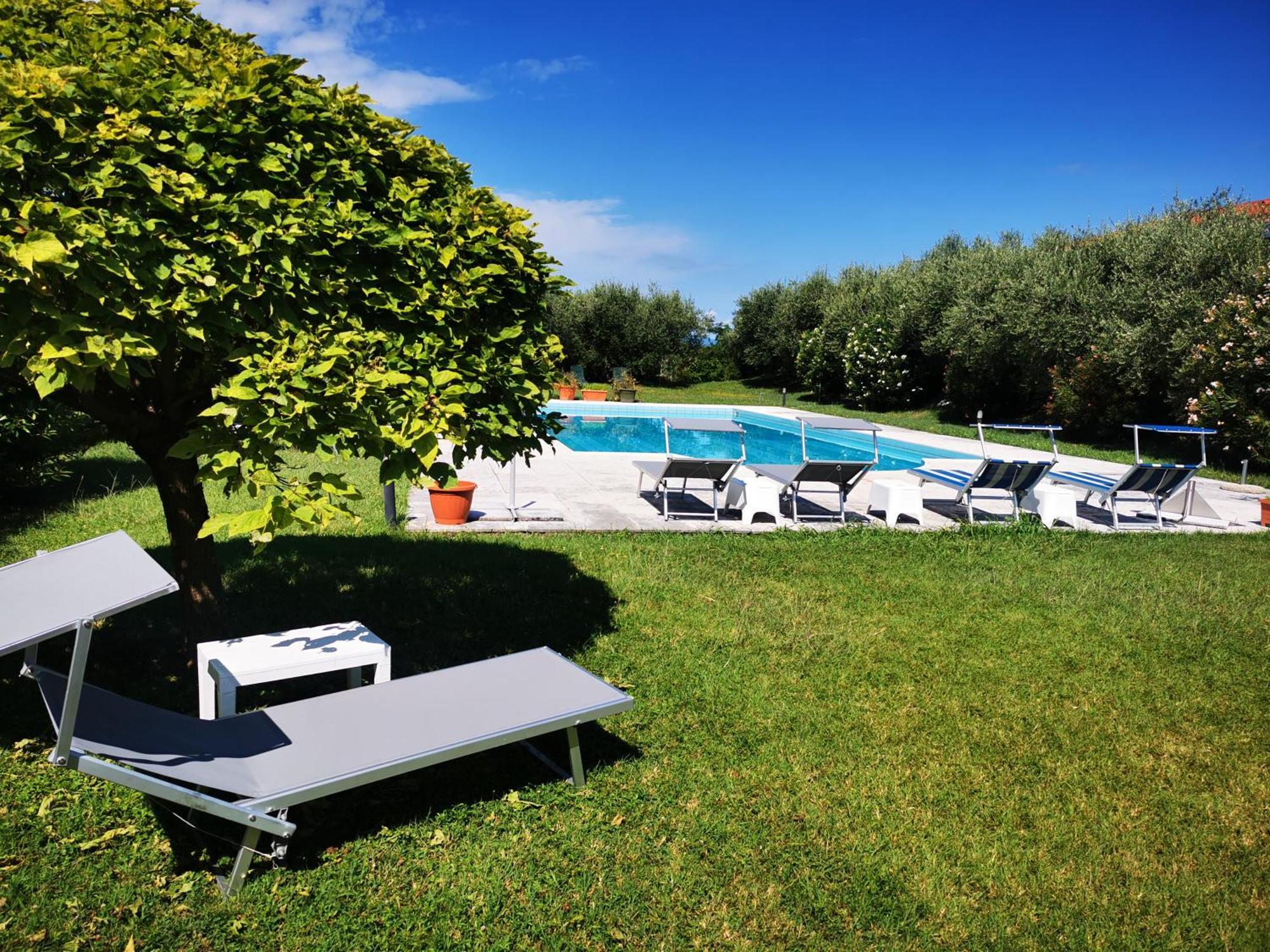 Casa Ghirlanda Con Piscina E Campo Da Tennis Lazise Ngoại thất bức ảnh