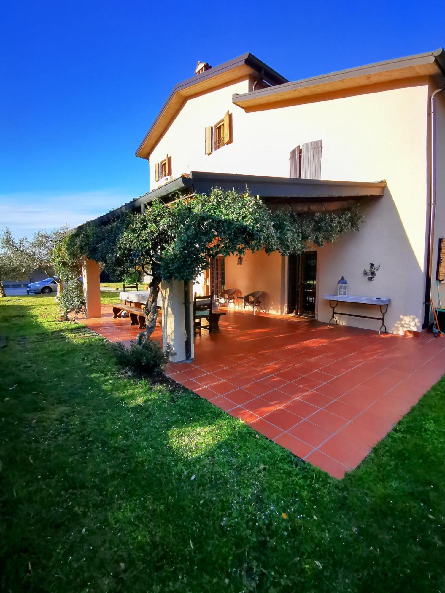 Casa Ghirlanda Con Piscina E Campo Da Tennis Lazise Ngoại thất bức ảnh