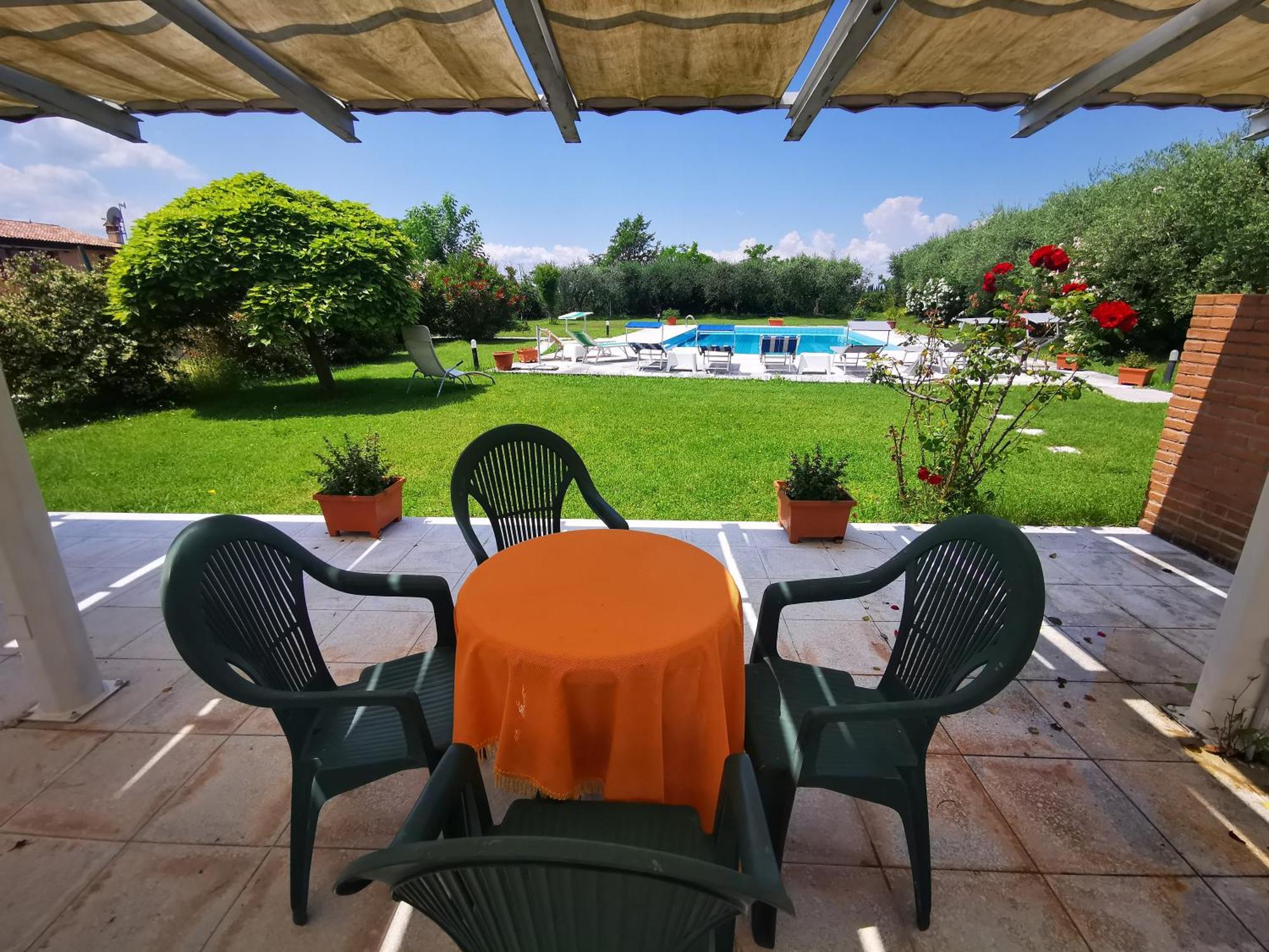 Casa Ghirlanda Con Piscina E Campo Da Tennis Lazise Ngoại thất bức ảnh